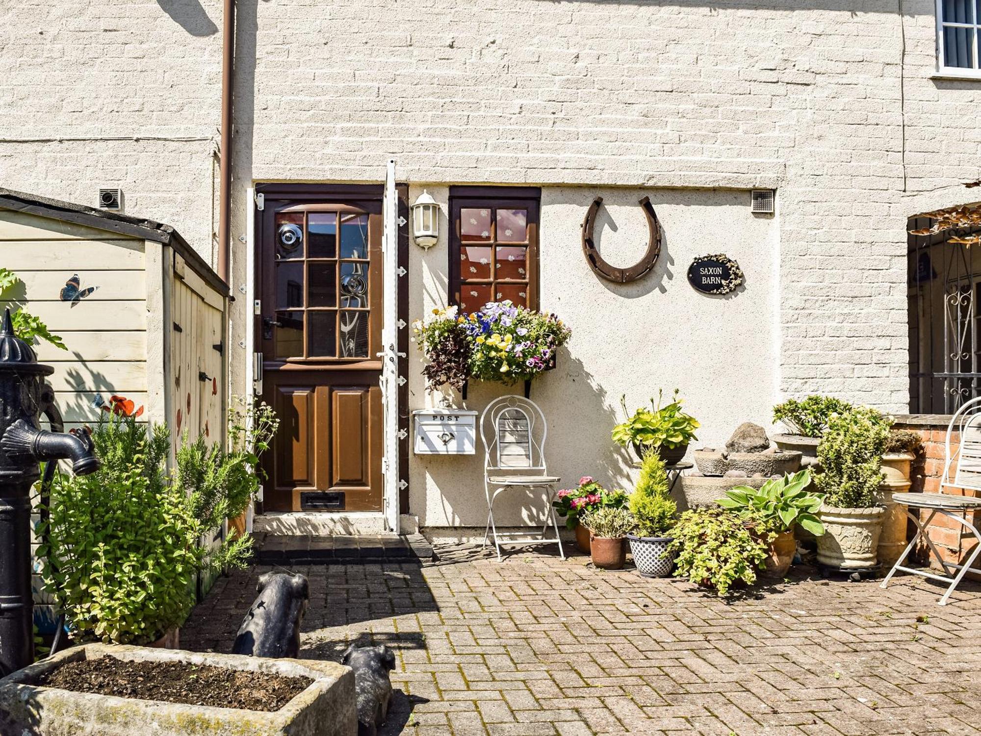 Saxon Barn Broom Exterior foto